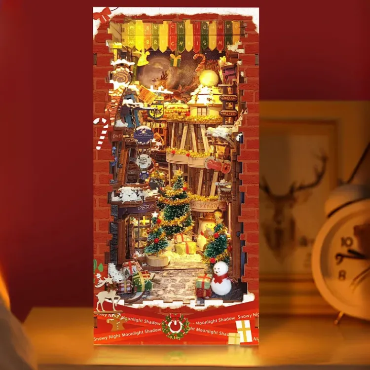 Booknook - Christmas Snowy Night - Image 6